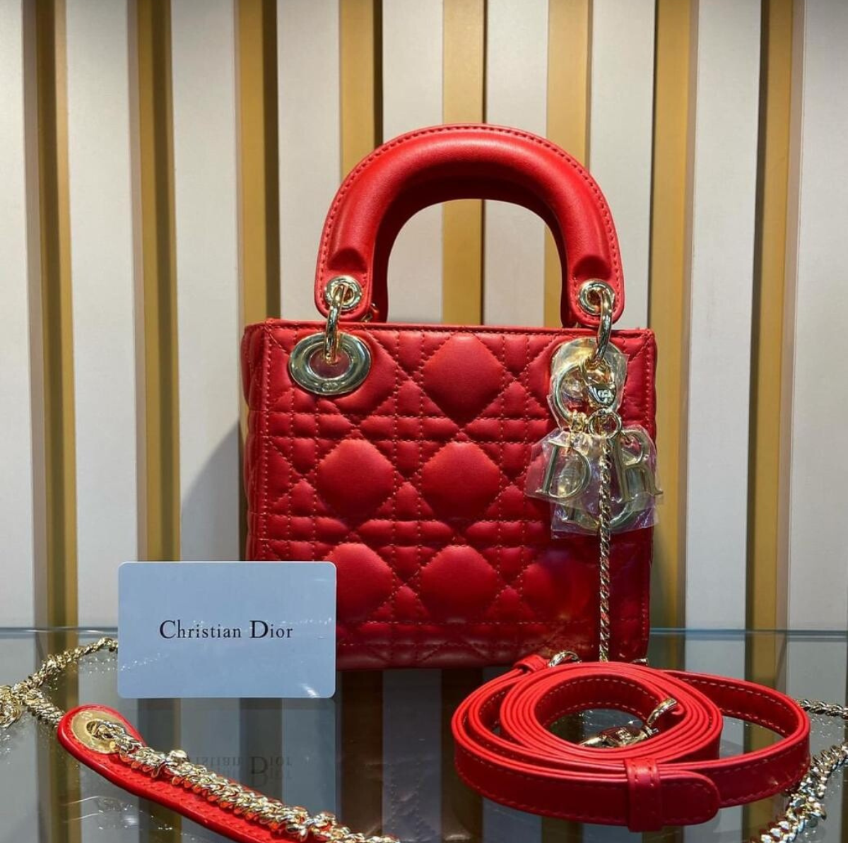 Dior – Bolso Mini Lady Dior
