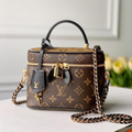 Louis Vuitton – Bolso Vanity PM