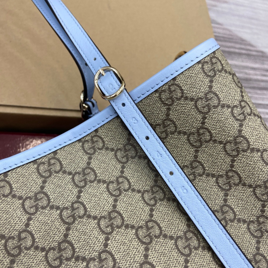 Gucci – Bolso shopper grande con emblema GG