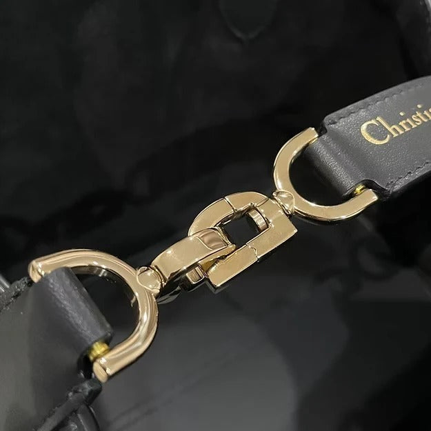 Dior – Bolso tote Toujours Vertical mediano
