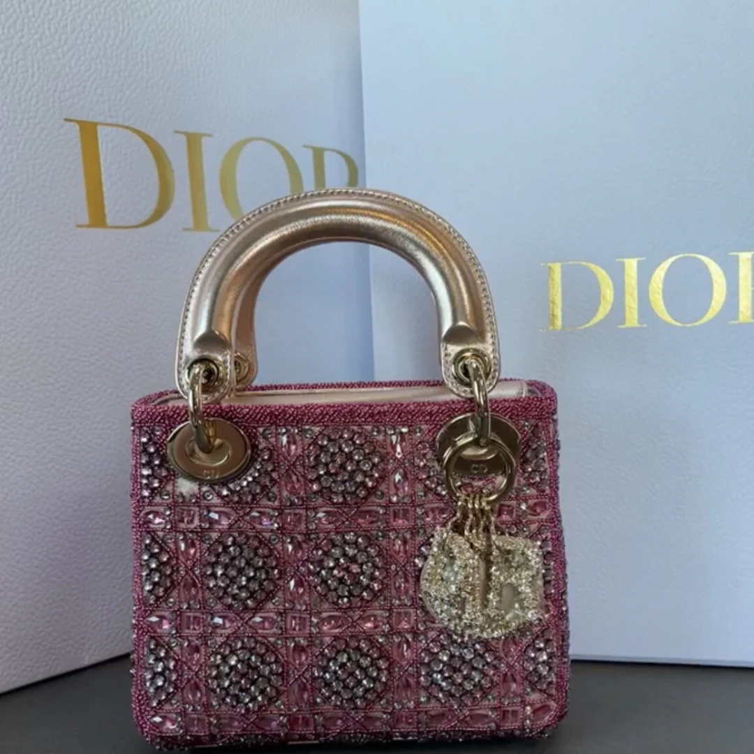 Dior – Bolso Lady Dior Mini Pearls