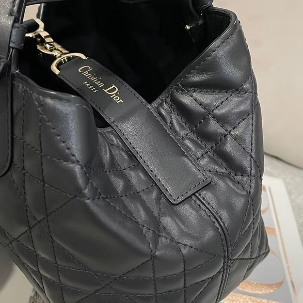 Dior – Bolso tote Toujours Vertical mediano